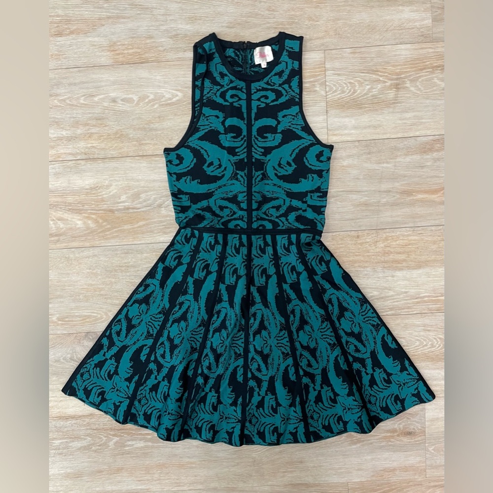 Parker Kiley Dress in Green & Black Small